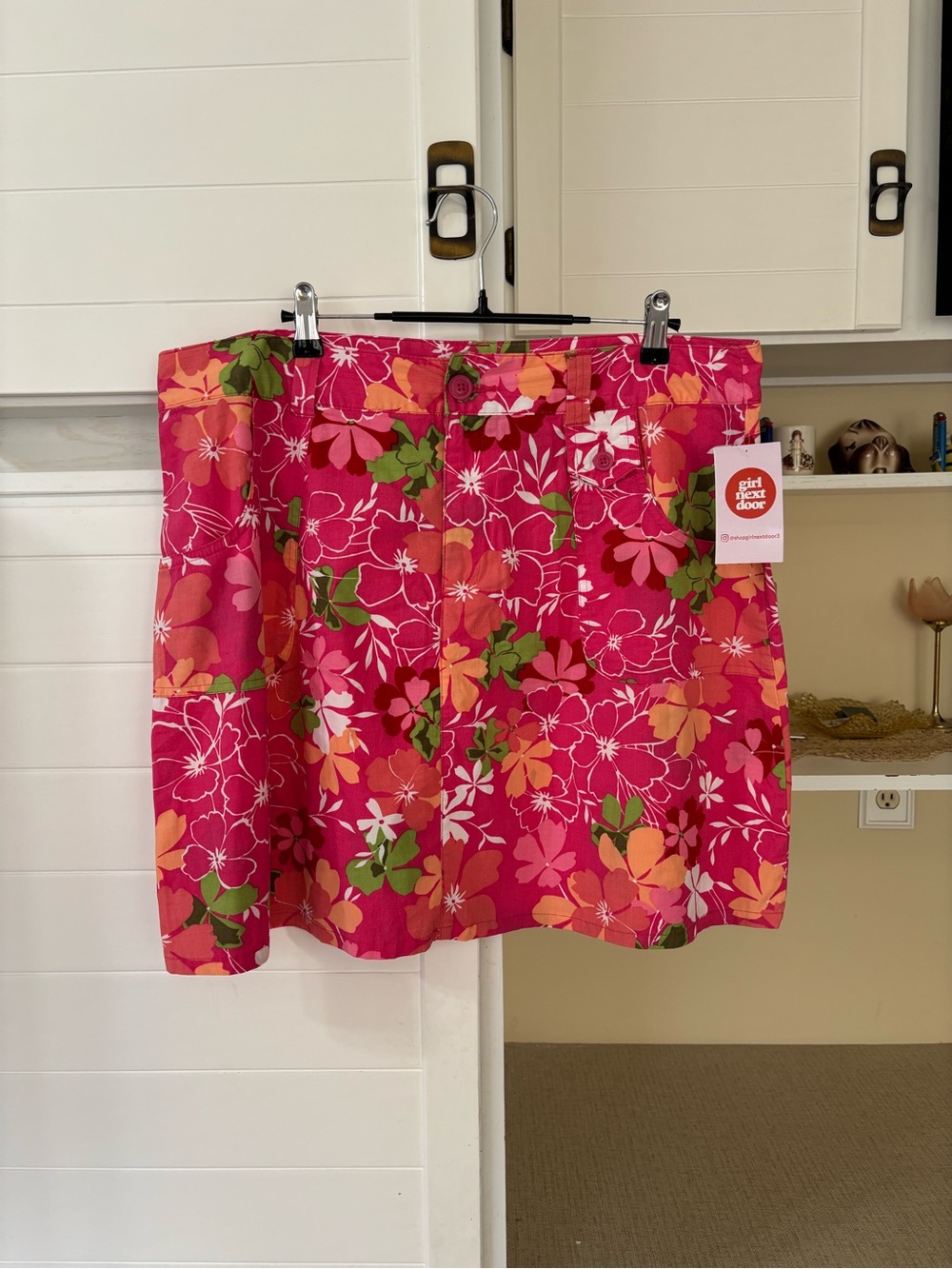 Vintage pink floral mini skirt